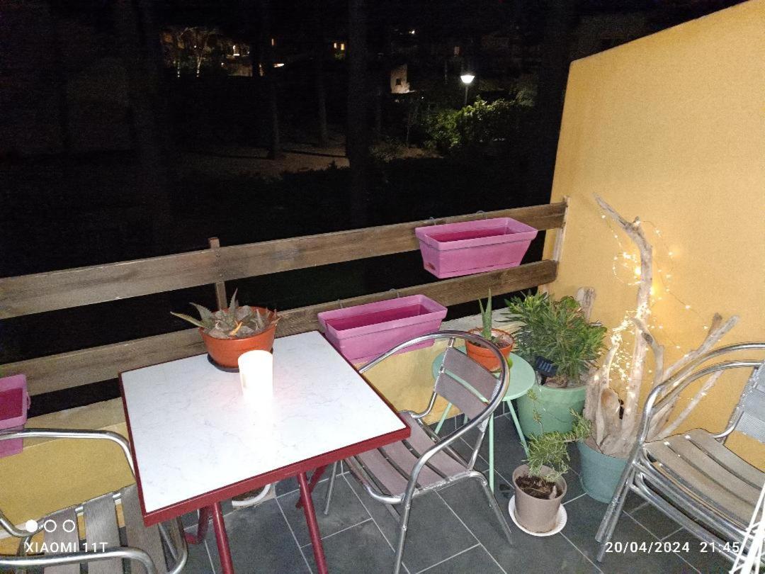 Studio Au Cap D'Agde Dans Les Pinedes Экстерьер фото